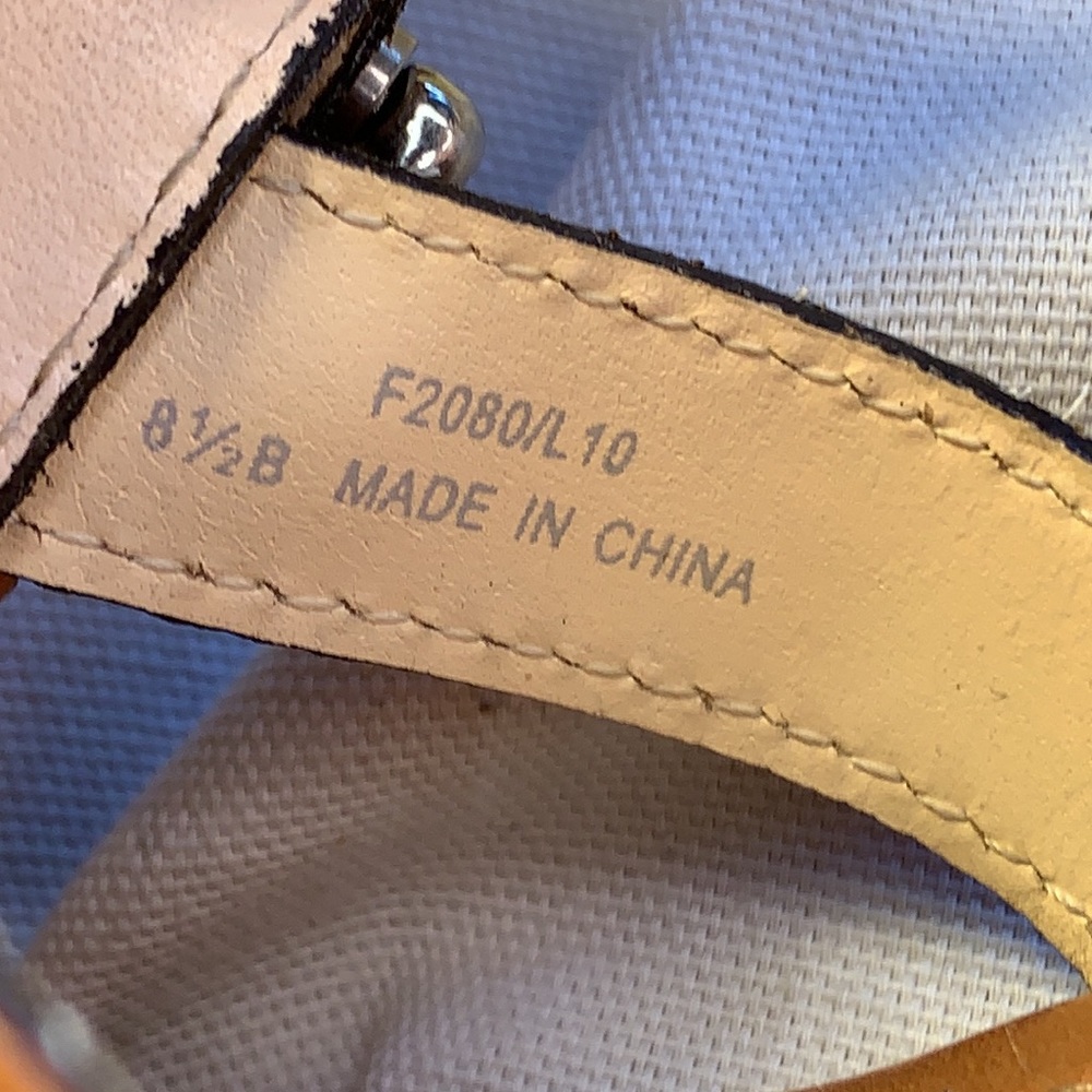 Coach slight wedge leather thong sandals EUC - Picture 8 of 16